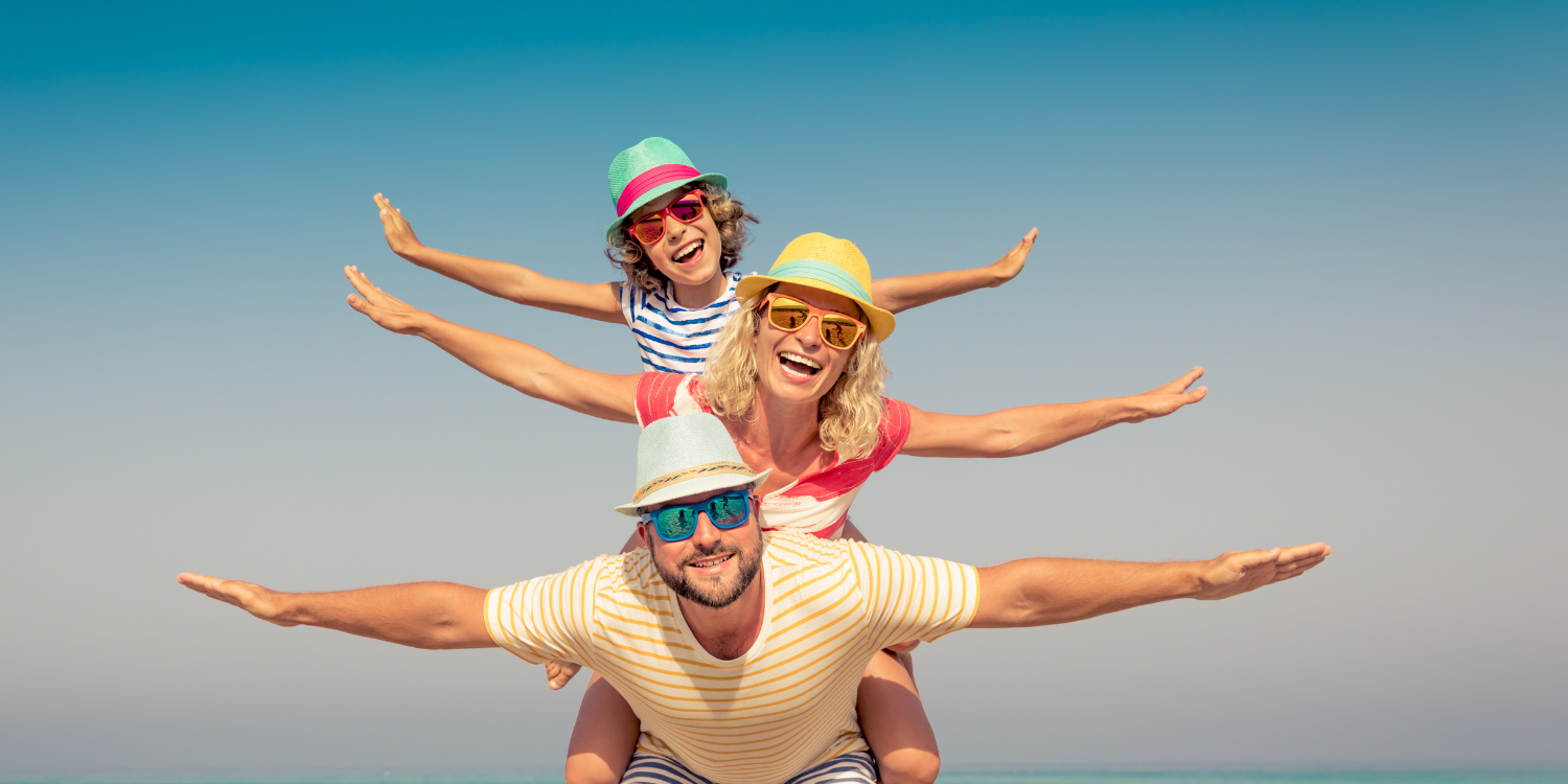 Smilodon Dental + Implants - Happy Family